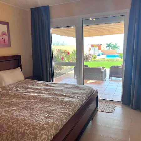Ferienhaus With Private Pool In Quite Place La Caleta *